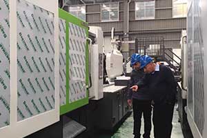 Crate Injection Molding Machine