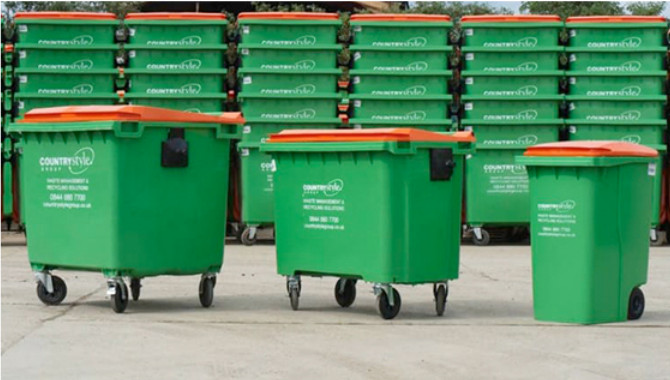 Línea de moldeo de botes de basura