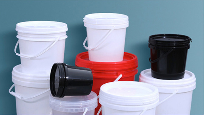 Línea de moldeo de cubos de pintura